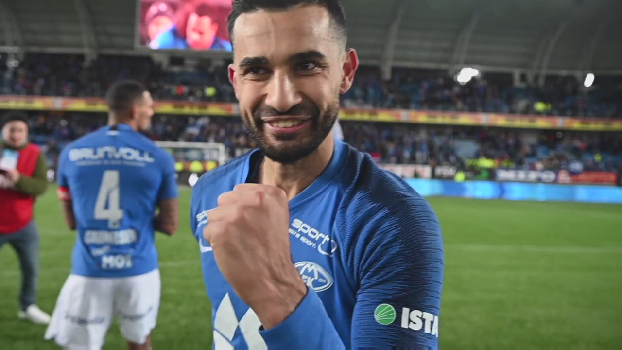 jubel i garderoben og reax fra spillere.mp4